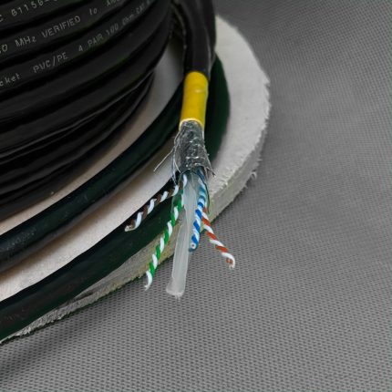 کابل شبکه CAT6 SF/UTP دو لایه زرد مشکی